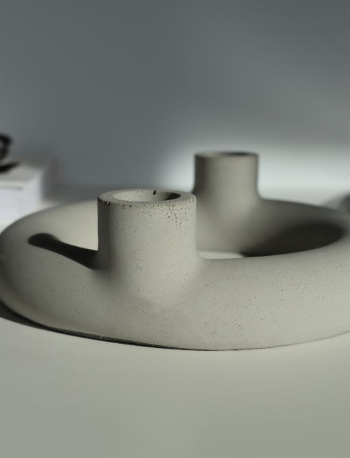 Bougeoir arrondi béton. fabriqué main en France