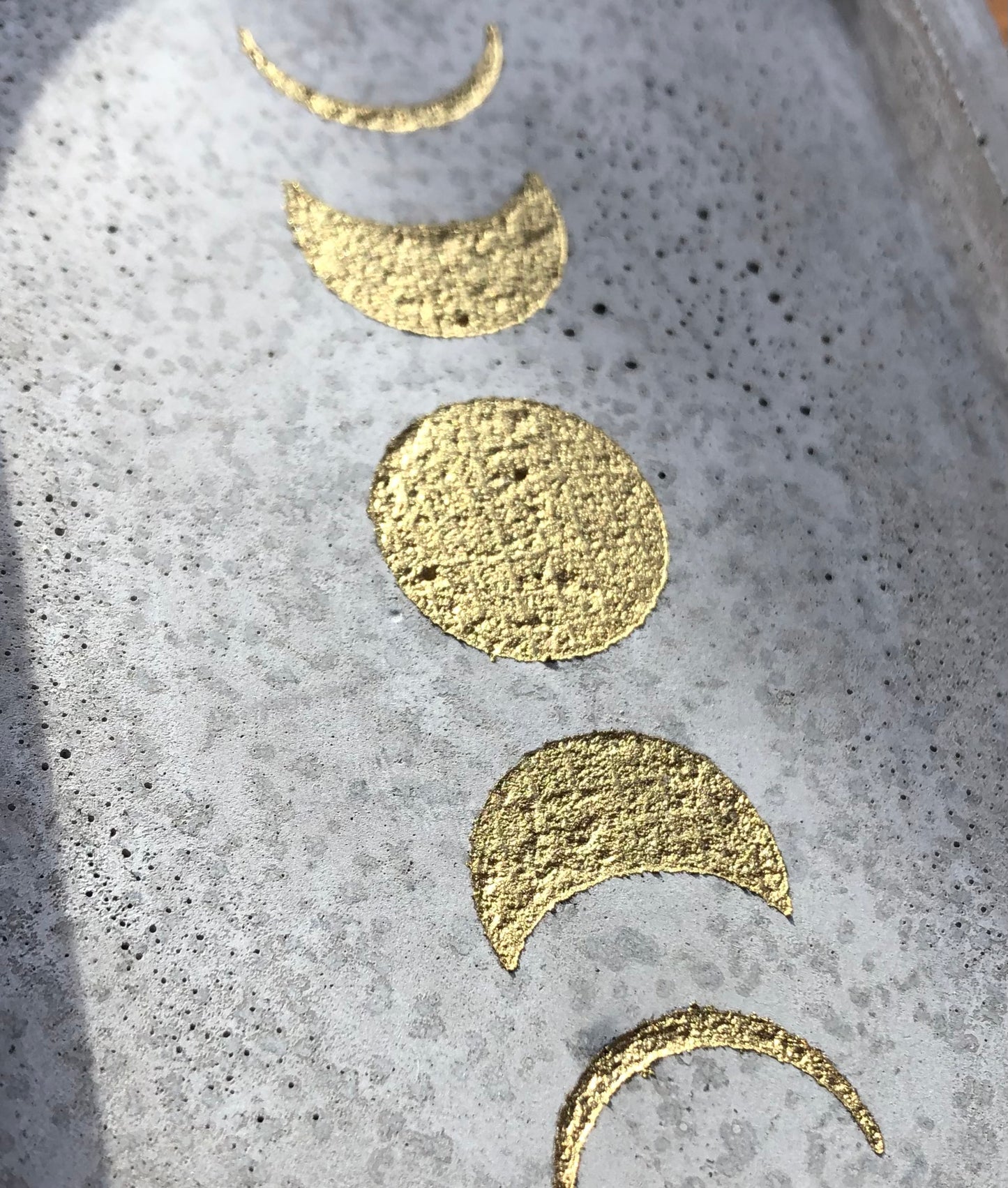 plateau decoratif béton cycle lunaire