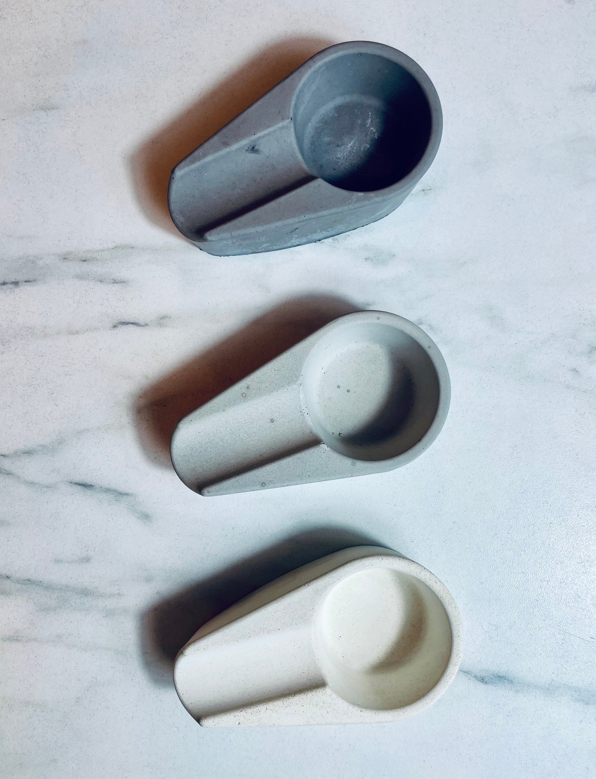 cendrier à cigare en béton. fabriqué main à Marseille.