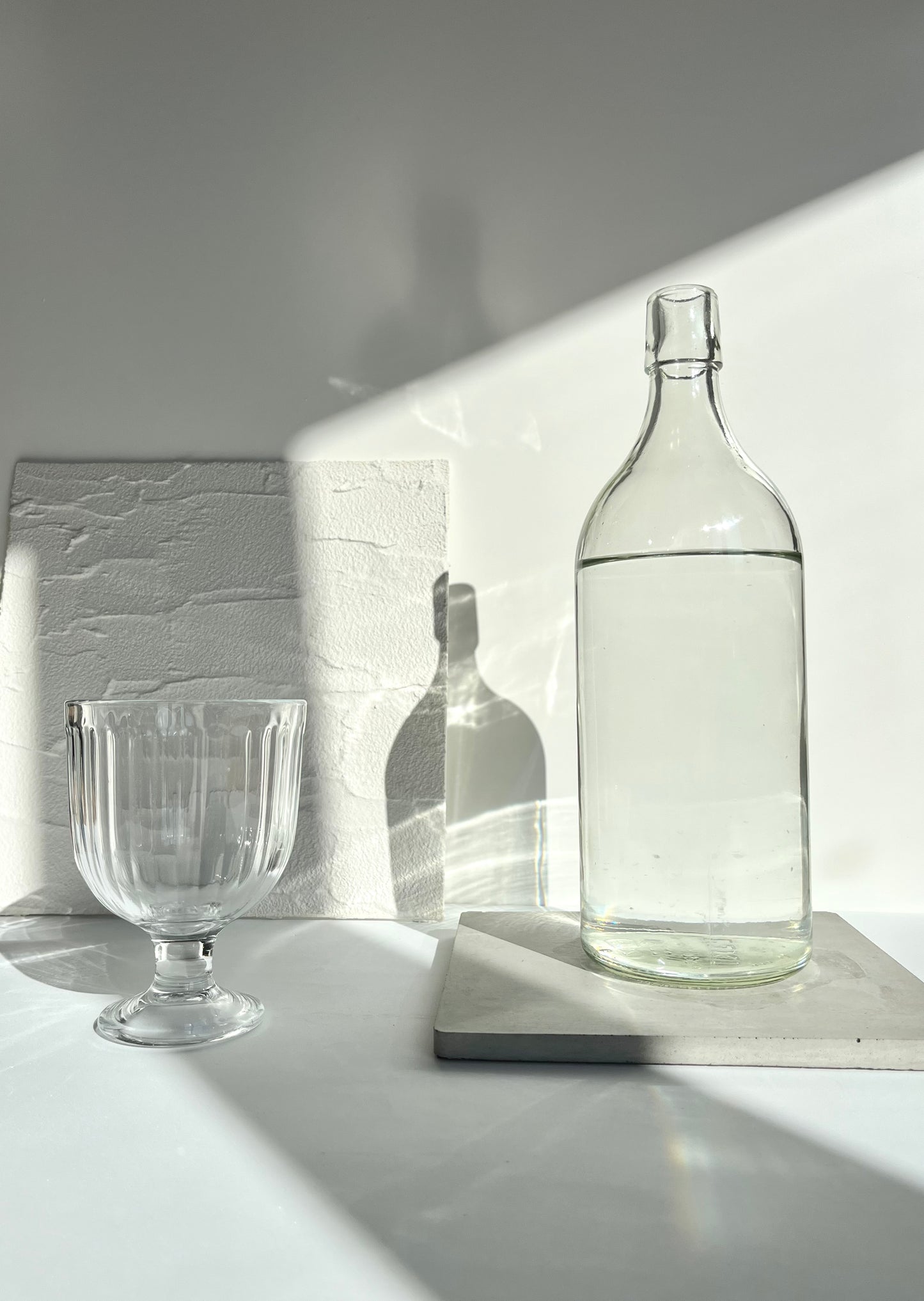 Dessous de plat carré minimaliste en béton